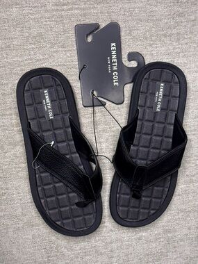 Kenneth Cole New York Men’s Black Thong Sandals Size 11 NWT
